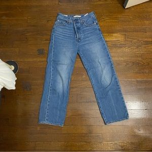 Levi’s Ribcage Straight Jean